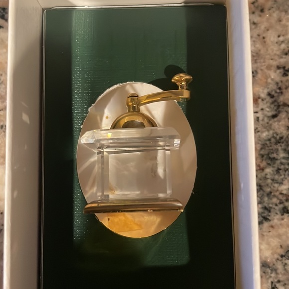 Swarovski Crystal Memories Coffee Grinder Figurine - Picture 4 of 10